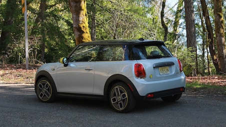 One Week With: 2020 Mini Cooper SE EV Hardtop