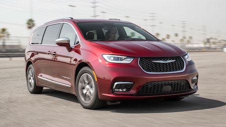 2021 Chrysler Pacifica Pros and Cons Review: Still America’s Best Minivan?