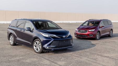 2021 Chrysler Pacifica Hybrid vs. 2021 Toyota Sienna: Hybrids Move the Masses