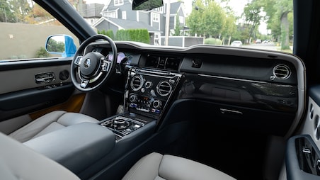 2021 Rolls-Royce Cullinan Black Badge Interior Review: Posh, Yet Stark